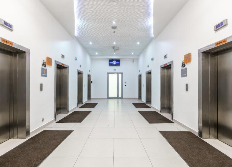 Нагатино ай-Лэнд, фаза 1: Вид главного лифтового холла