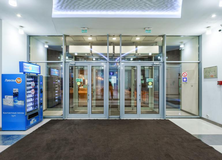 Нагатино ай-Лэнд, фаза 1: Вид входной группы внутри зданий